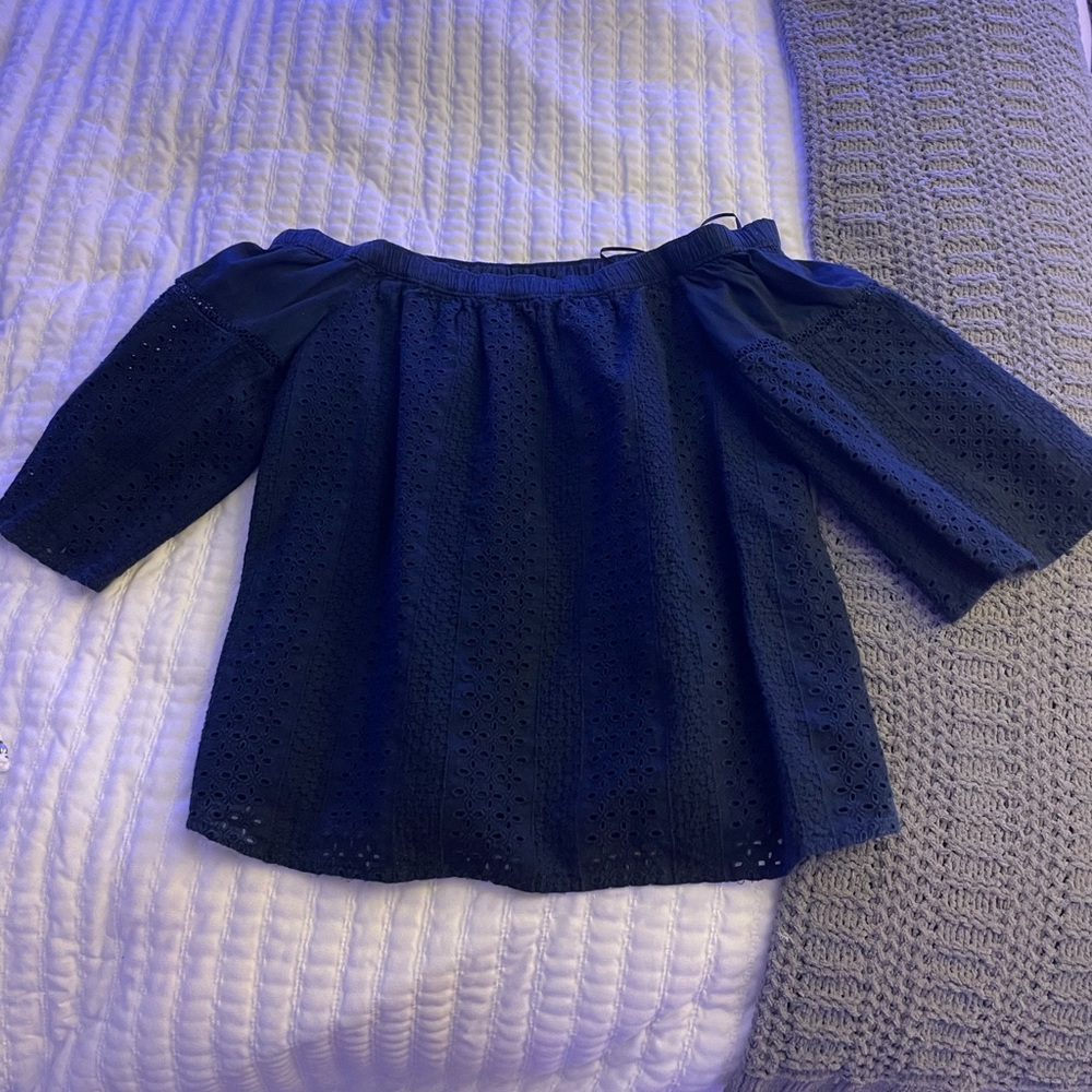 abercrombie and fitch off the shoulder lace top!